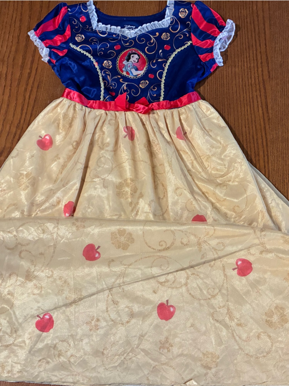 Disney Princess Snow White Sparkly Nightgown